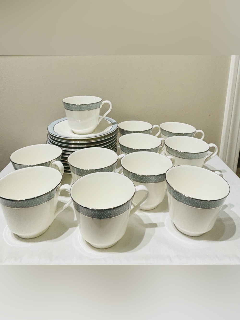 Royal Doulton Etude H 5003 Tea Cups and Saucers with Silver Band